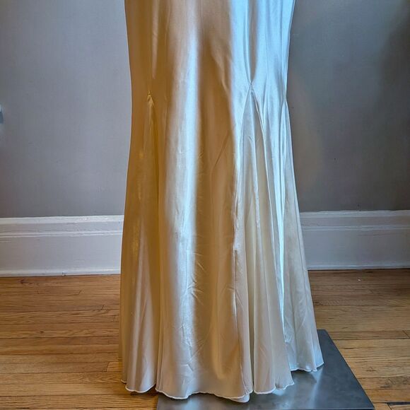 NWT Roberta White Gown Slinky Prom Dress Maxi Formal Bejeweled Size 5/6 - Picture 15 of 16